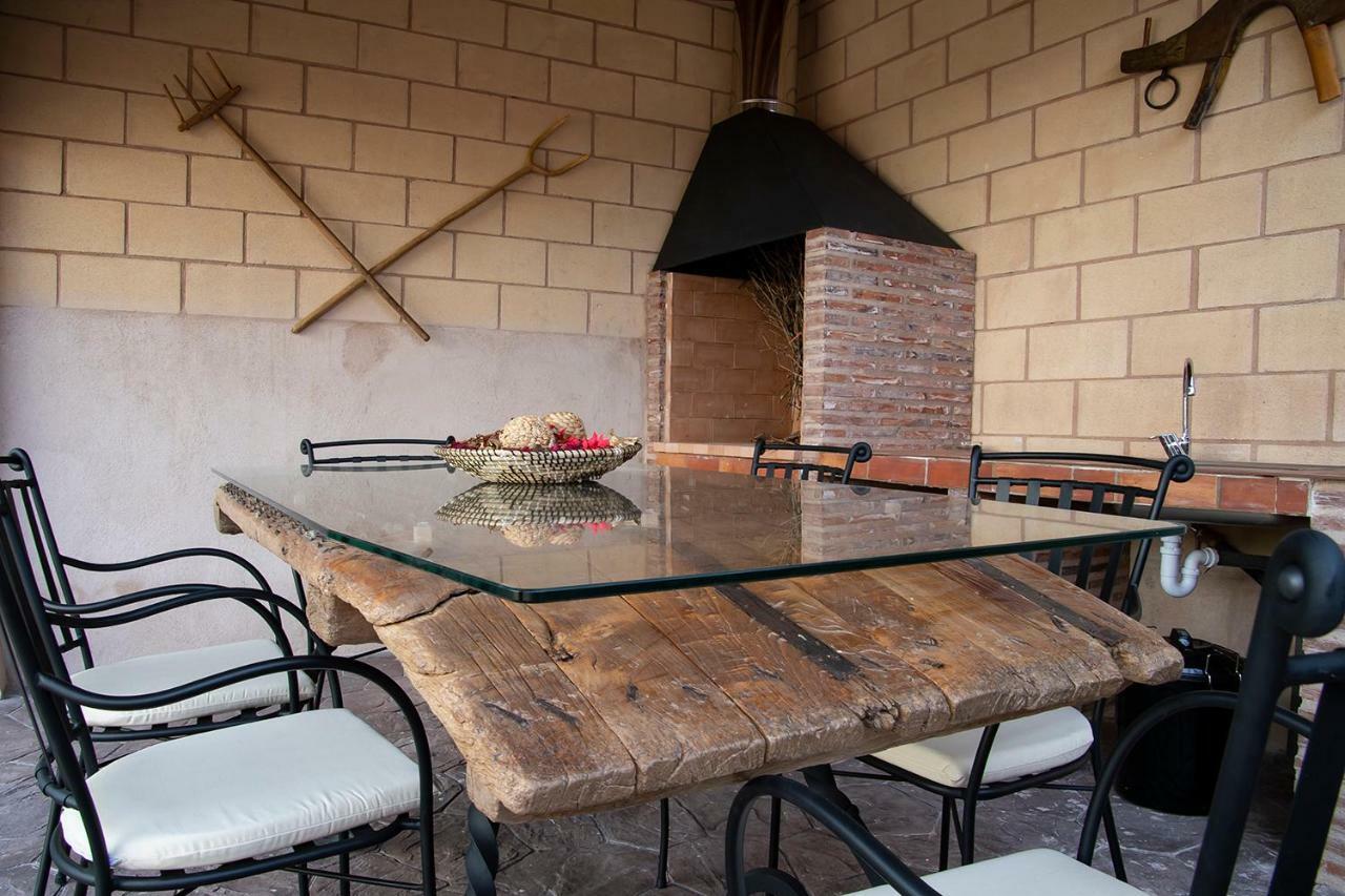 Alojamiento Turistico La Casa Del Tio Cesar Canas Bagian luar foto
